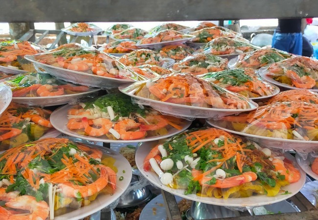 Mâm cỗ cưới tròn vị đẹp mắt