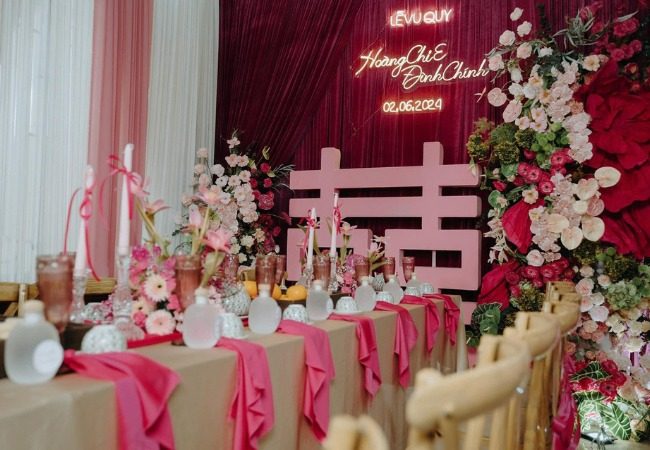 Trang trí bàn thờ gia tiên cưới hỏi